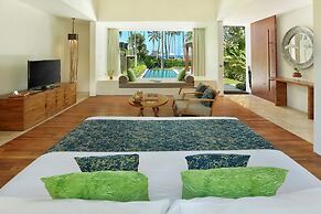 Candi Beach Villas