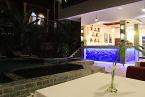 Mekong Angkor Palace Inn