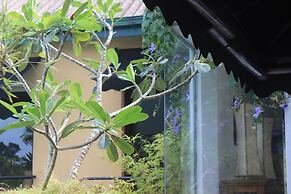 Villa Escondite