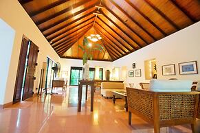 Villa Escondite
