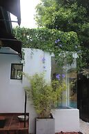 Villa Escondite