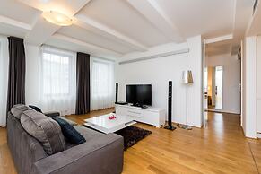 Karlin Residence by TKC