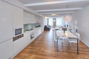 Karlin Residence by TKC