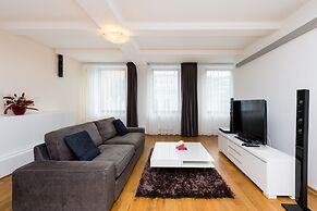 Karlin Residence by TKC