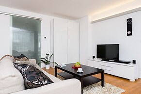 Karlin Residence by TKC