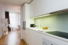 Karlin Residence by TKC