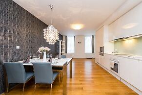 Karlin Residence by TKC
