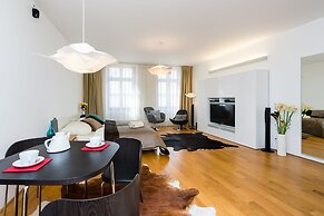 Karlin Residence by TKC