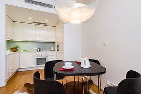 Karlin Residence by TKC