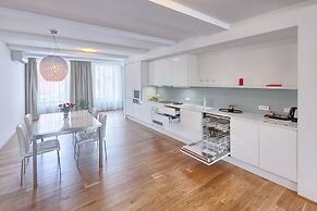 Karlin Residence by TKC