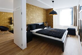 Karlin Residence by TKC