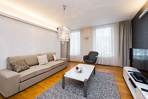 Karlin Residence by TKC