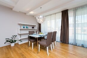 Karlin Residence by TKC