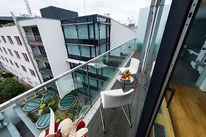 Karlin Residence by TKC