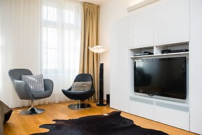 Karlin Residence by TKC