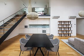 Karlin Residence by TKC