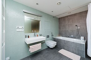 Karlin Residence by TKC
