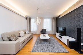 Karlin Residence by TKC