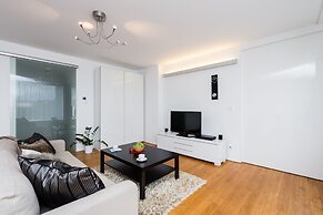 Karlin Residence by TKC