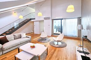 Karlin Residence by TKC