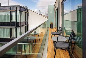Karlin Residence by TKC