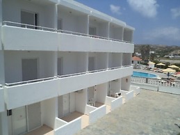 Kamari Bay Hotel