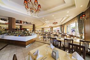 Club Dizalya Hotel