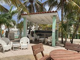 Coral Paradise Resort