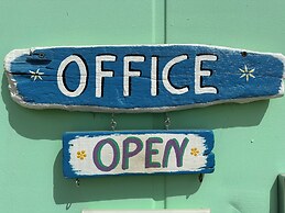 Coral Paradise Resort