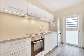 Coral Paradise Resort