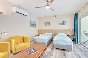 Coral Paradise Resort