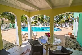 Coral Paradise Resort