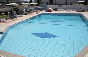 Lagonas Beach Hotel