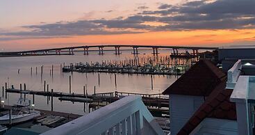 Tavern on the Bay Hotel & Marina