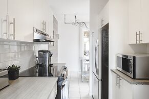 MTLVacationrentals-The MTLVR Kisses