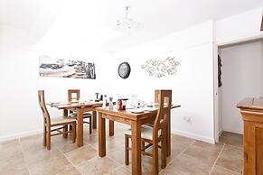 Avon Beach Bed and Breakfast