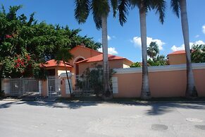 Residencia Los Encantos