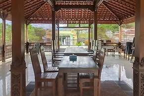 Malang Hill Gallery & Homestay