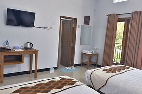 Malang Hill Gallery & Homestay