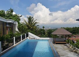 Malang Hill Gallery & Homestay