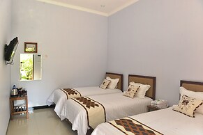 Malang Hill Gallery & Homestay