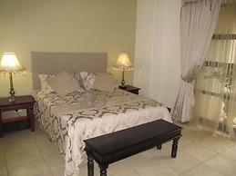 Casa Flora Guesthouse