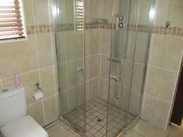 Casa Flora Guesthouse