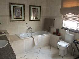 Casa Flora Guesthouse