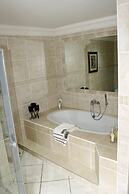 Casa Flora Guesthouse