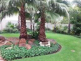 Casa Flora Guesthouse