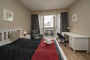 New Town - Apple Apartments