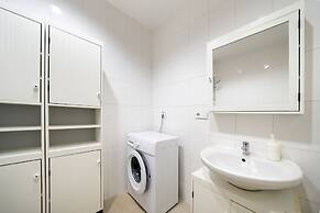 New Town - Apple Apartments