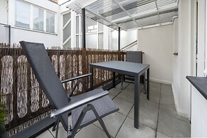 New Town - Apple Apartments