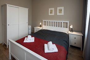 New Town - Apple Apartments